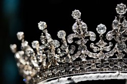 Выставка королевских бриллиантов открылась в Лондоне